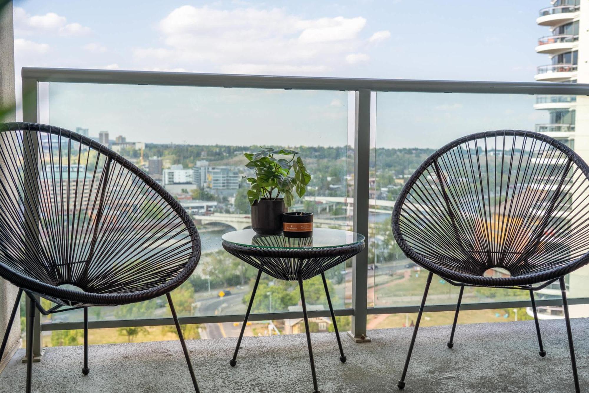 The Loki I Patio & Bbq I Sleeps 5 I Downtown I Tv Villa YYC Exterior photo