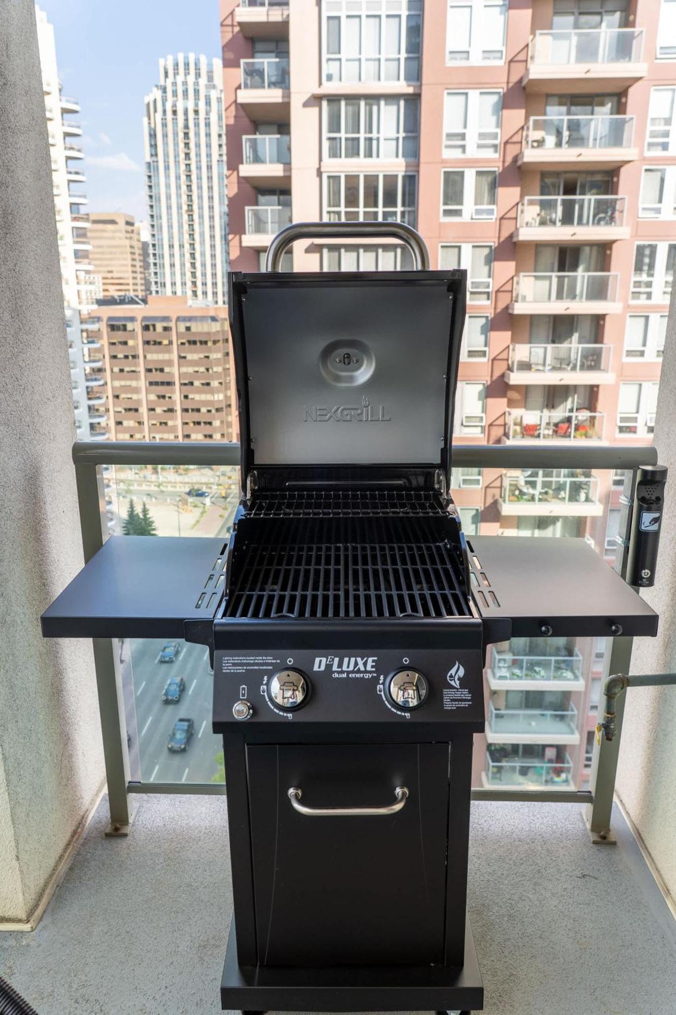 The Loki I Patio & Bbq I Sleeps 5 I Downtown I Tv Villa YYC Exterior photo