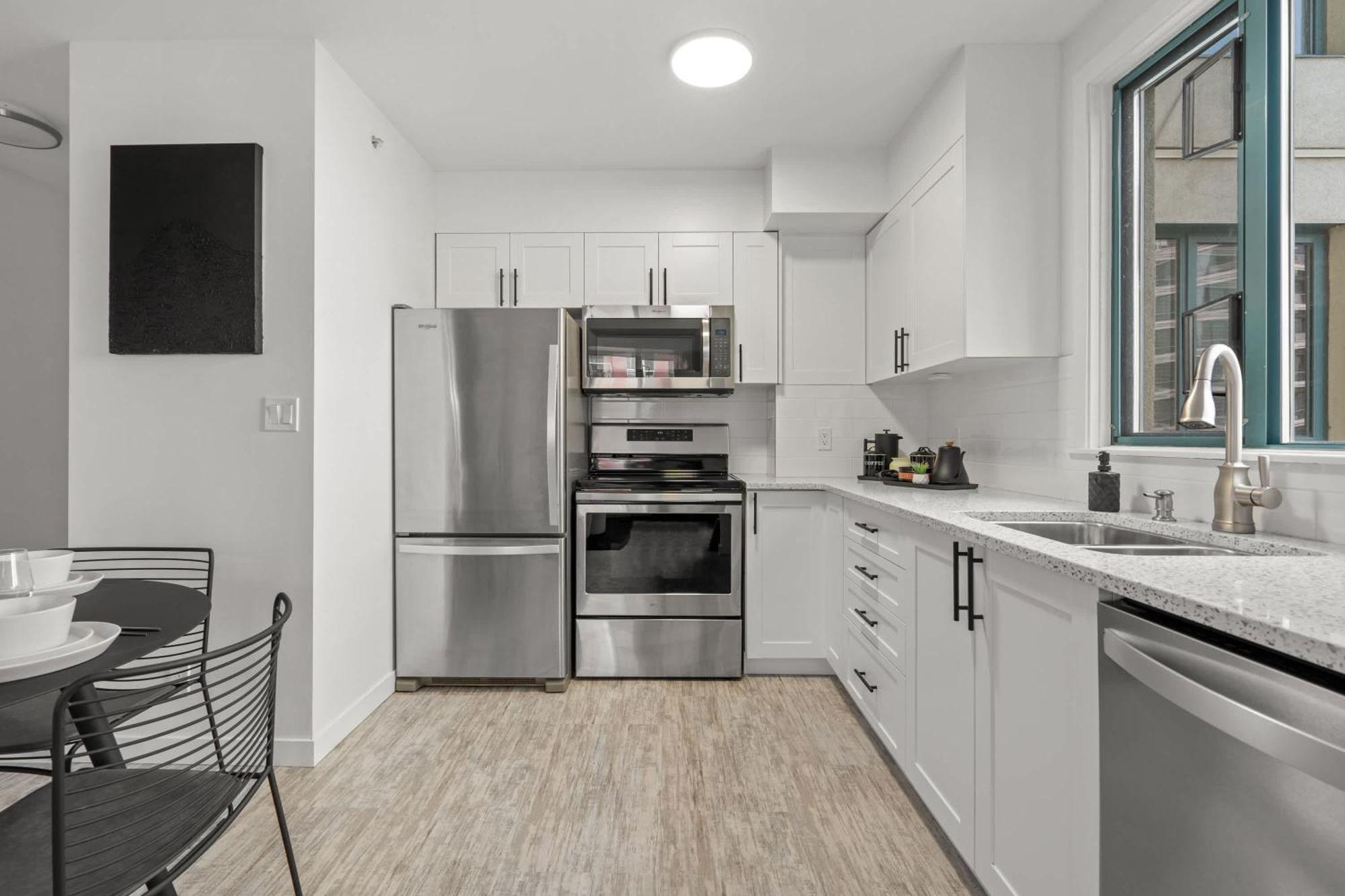 The Loki I Patio & Bbq I Sleeps 5 I Downtown I Tv Villa YYC Exterior photo